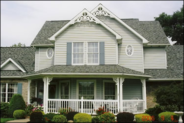 House with 2 Gables